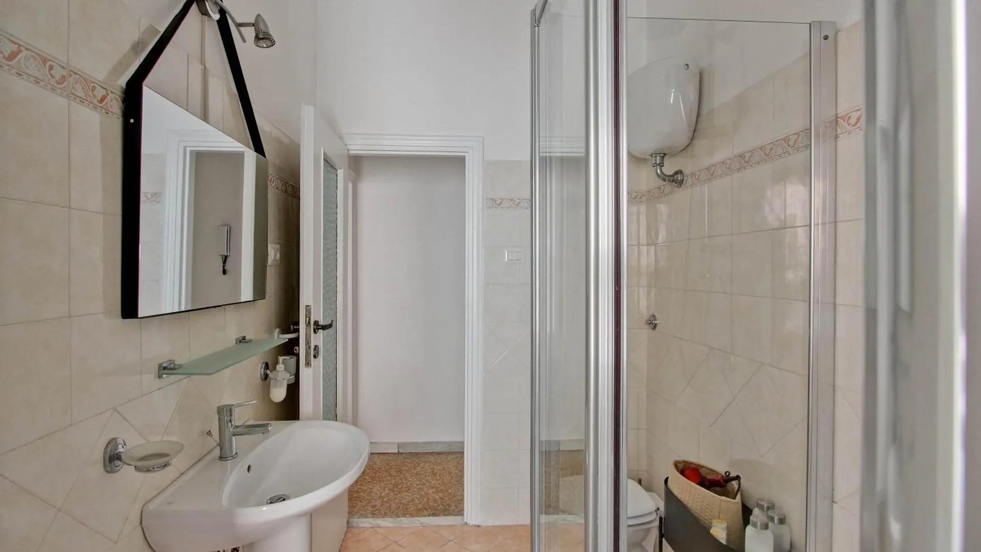 شقة Residenza Santa Barbara روما