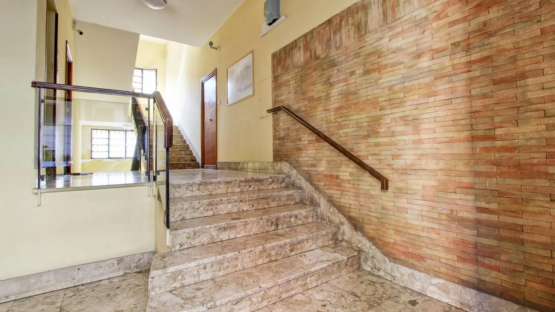شقة Residenza Santa Barbara روما إيطاليا